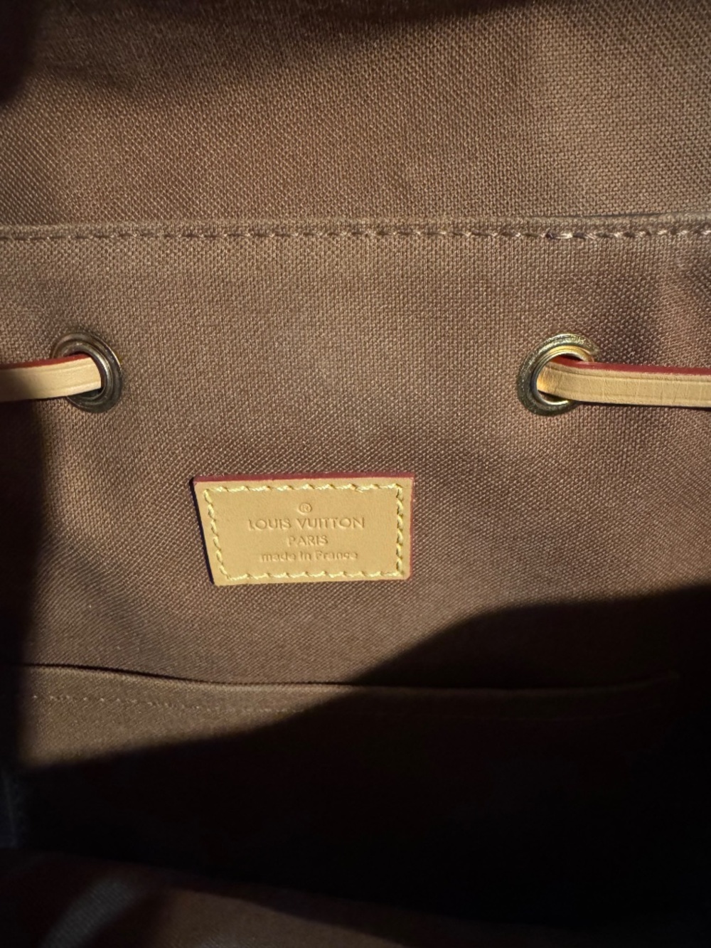 LOUIS VUITTON Monogram Montsouris PM - Picture 7 of 10